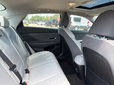 2024 Hyundai Elantra Limited