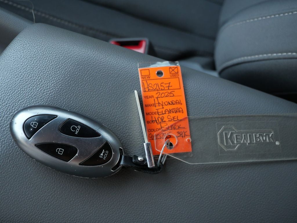 2025 Hyundai Elantra SEL Convenience