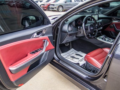 2021 Kia Stinger GT2