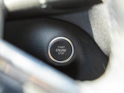 2023 Volvo XC40 B5 Plus Bright Theme