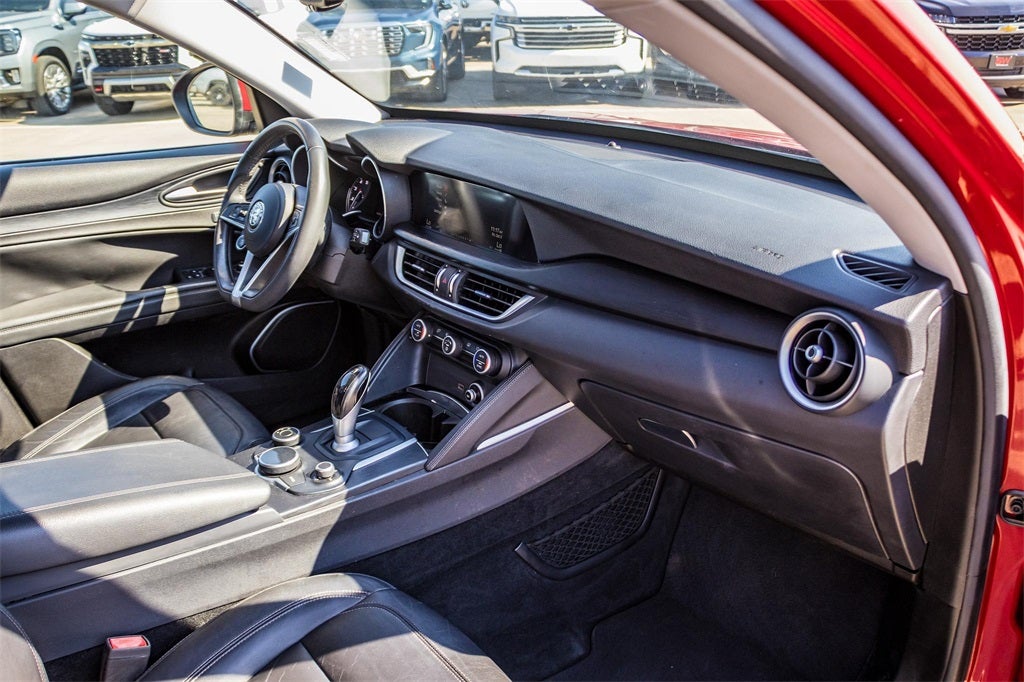 2018 Alfa Romeo Stelvio Base