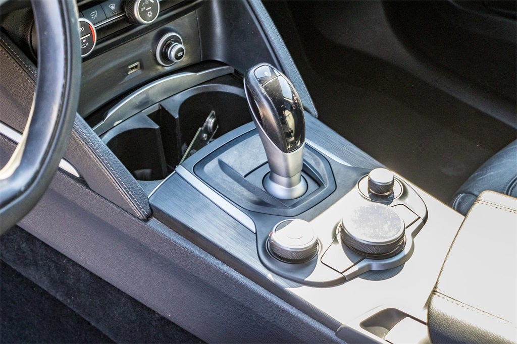 2018 Alfa Romeo Stelvio Base